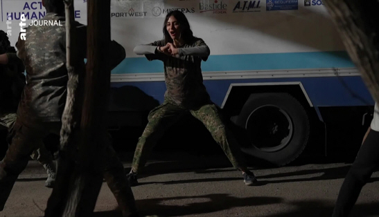 En Arménie, les femmes se préparent à la guerre - Arte